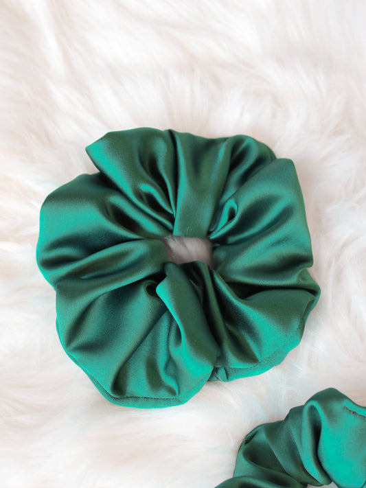 Chouchou XL en satin soyeux Evergreen