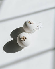 Bombe de bain à la camomille et à l'avoine