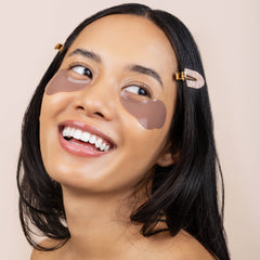Patchs pour les yeux énergisants et raffermissants pour les yeux glacés au chaï latte